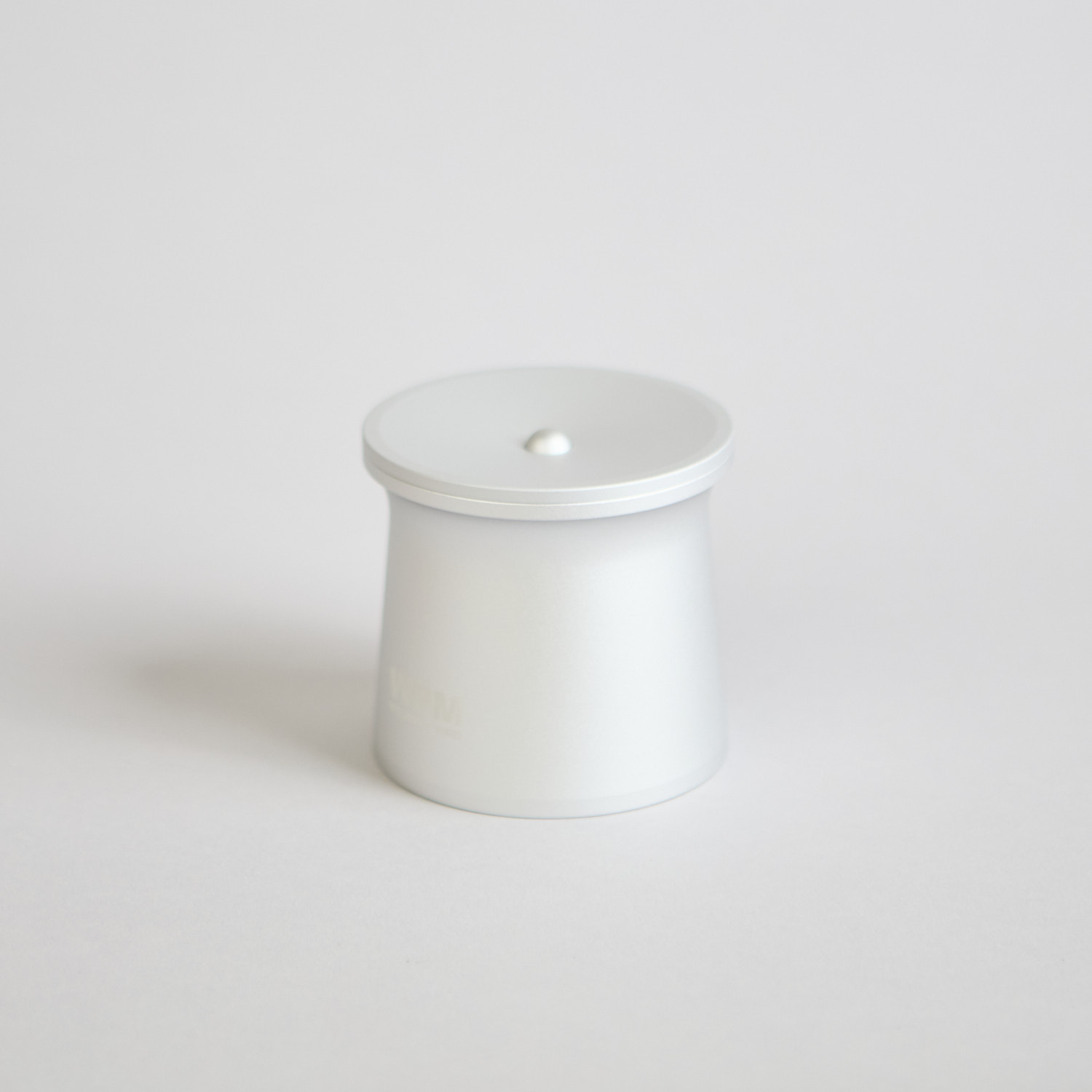 Silberner dosing cup von WPM