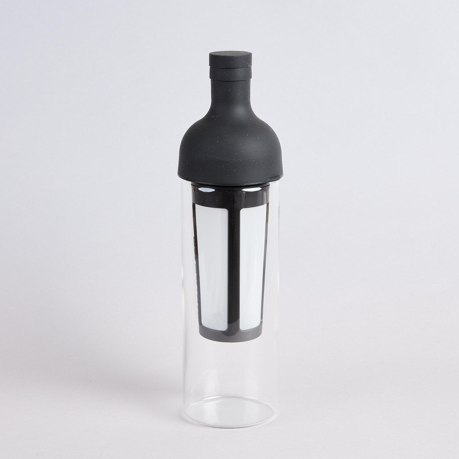 Hario Flasche fuer iced coffee in schwarz