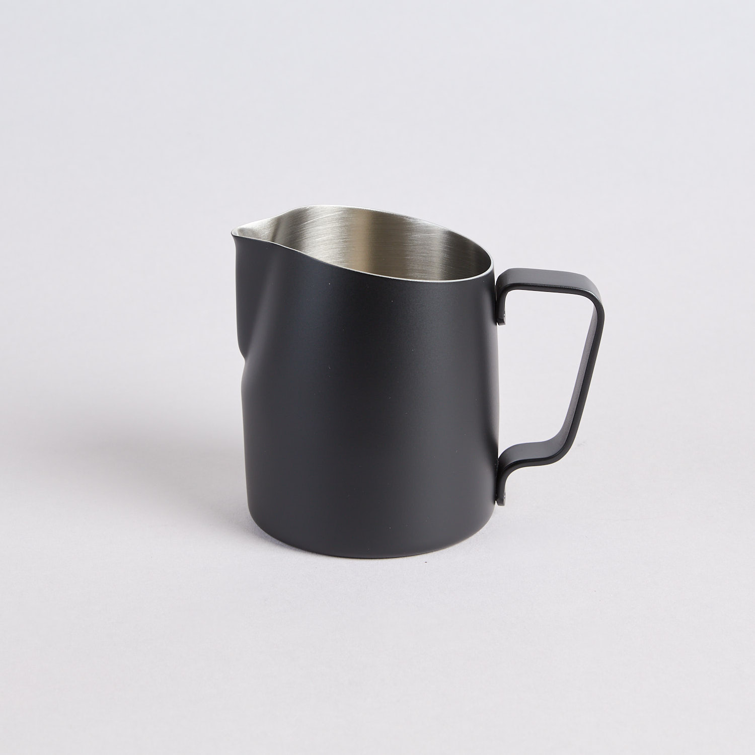 Schwarzes Milchkaennchen von WPM 300ml Round Spout
